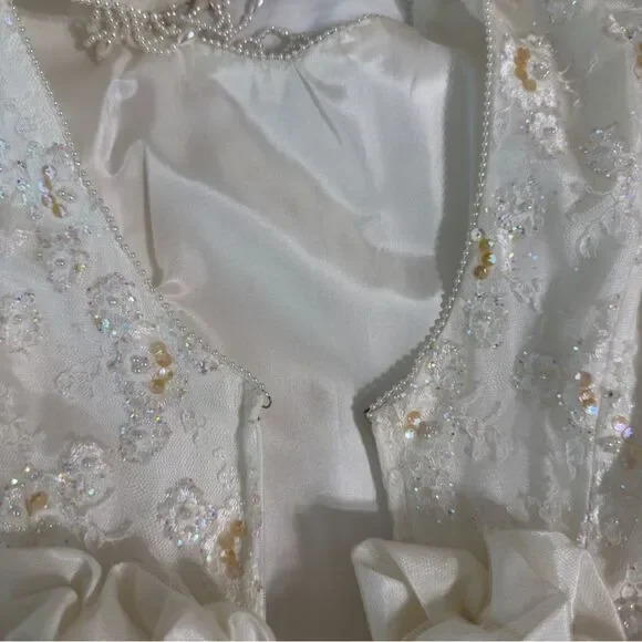 Vintage Ivory Tulle & Lace Flower Girl Dress with Rosette Back & Pearl Detail - Picture 9 of 16